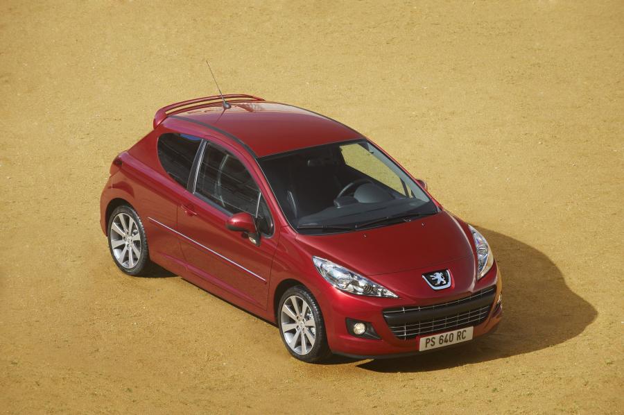  Peugeot 207 RC 2010 года  (фото 17 из 27)